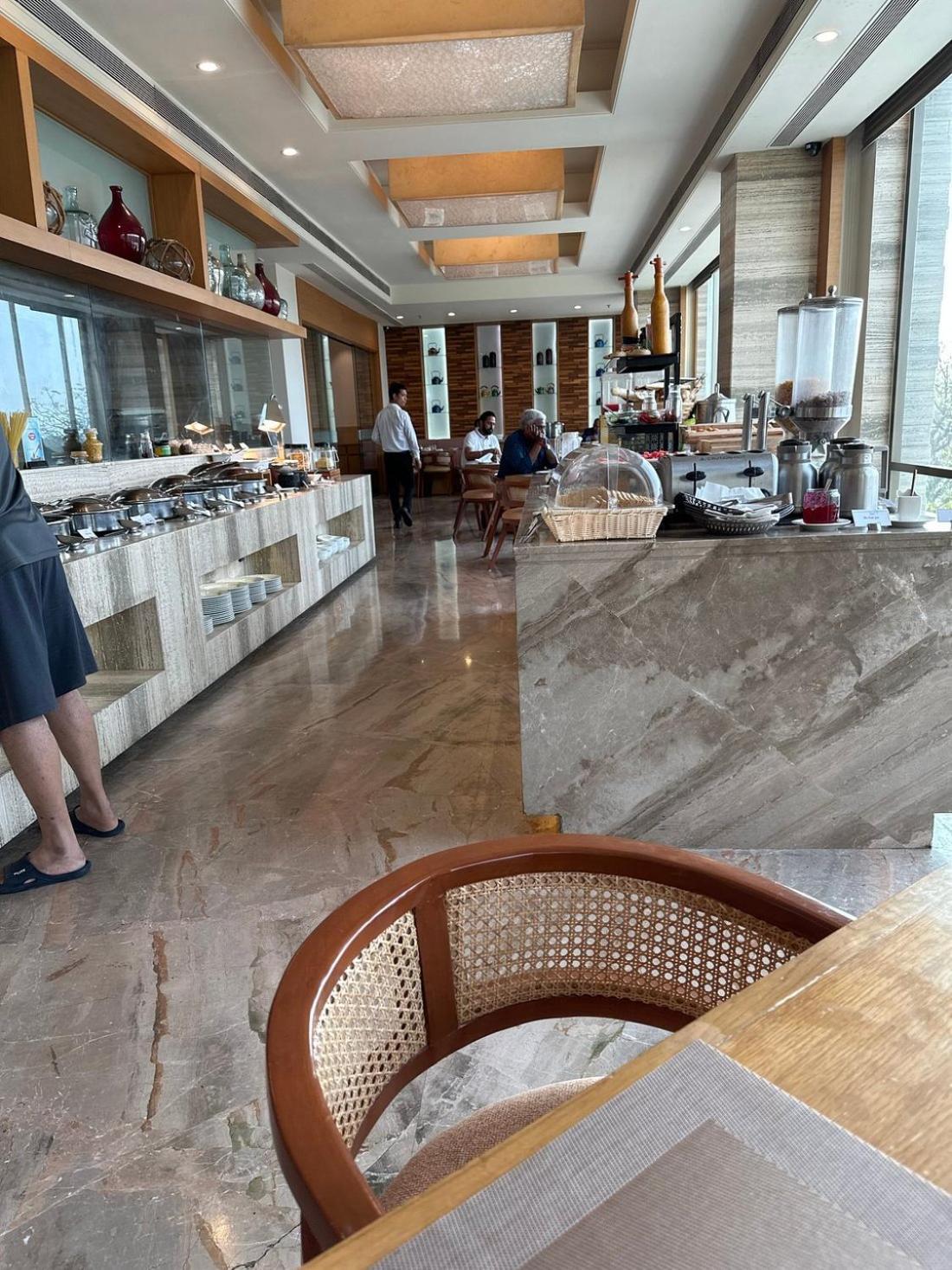 อีเอฟซีอีอี สโรวร ปอร์ติโก - ภาวนคร Hotel ภาวนาการ์ ภายนอก รูปภาพ